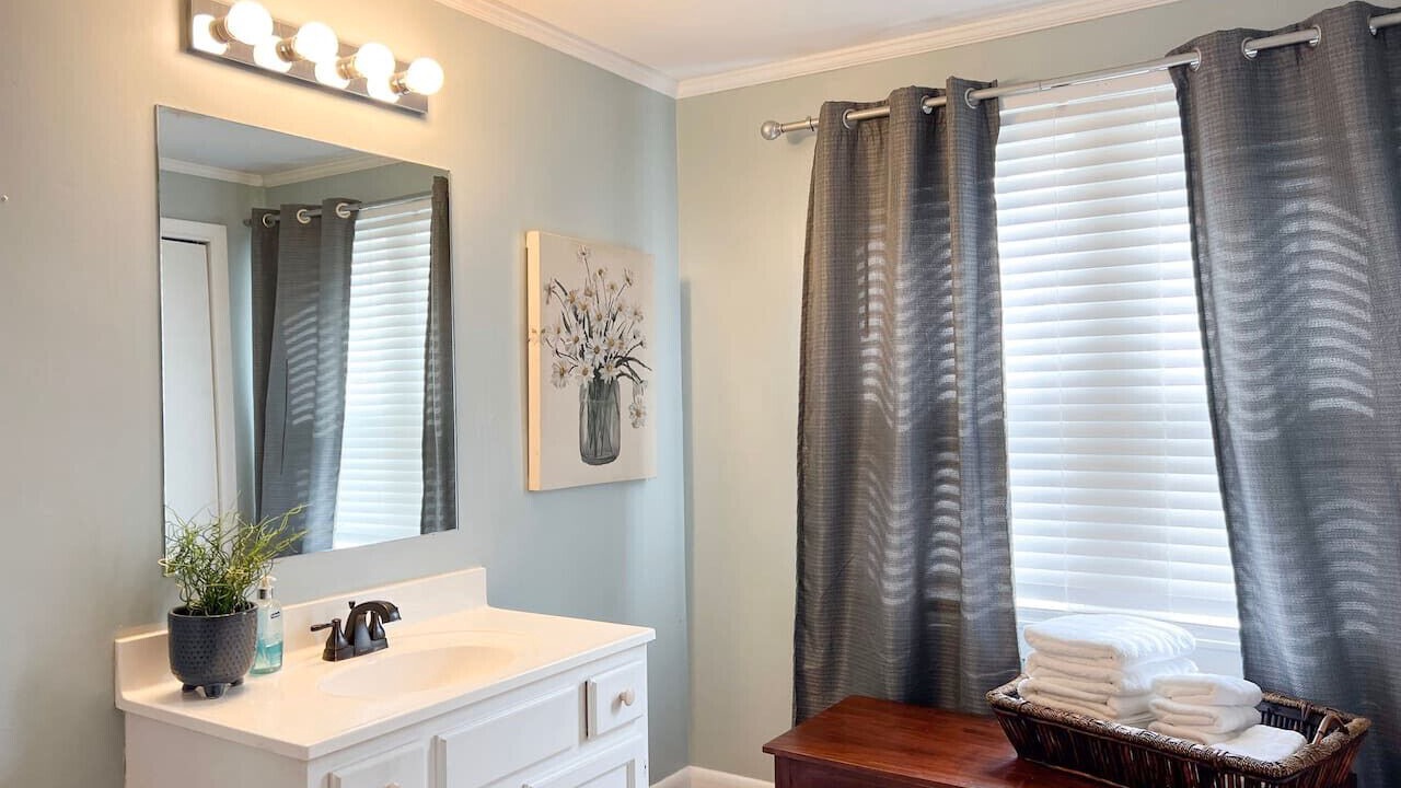 Photo of Bathroom in Mountain View