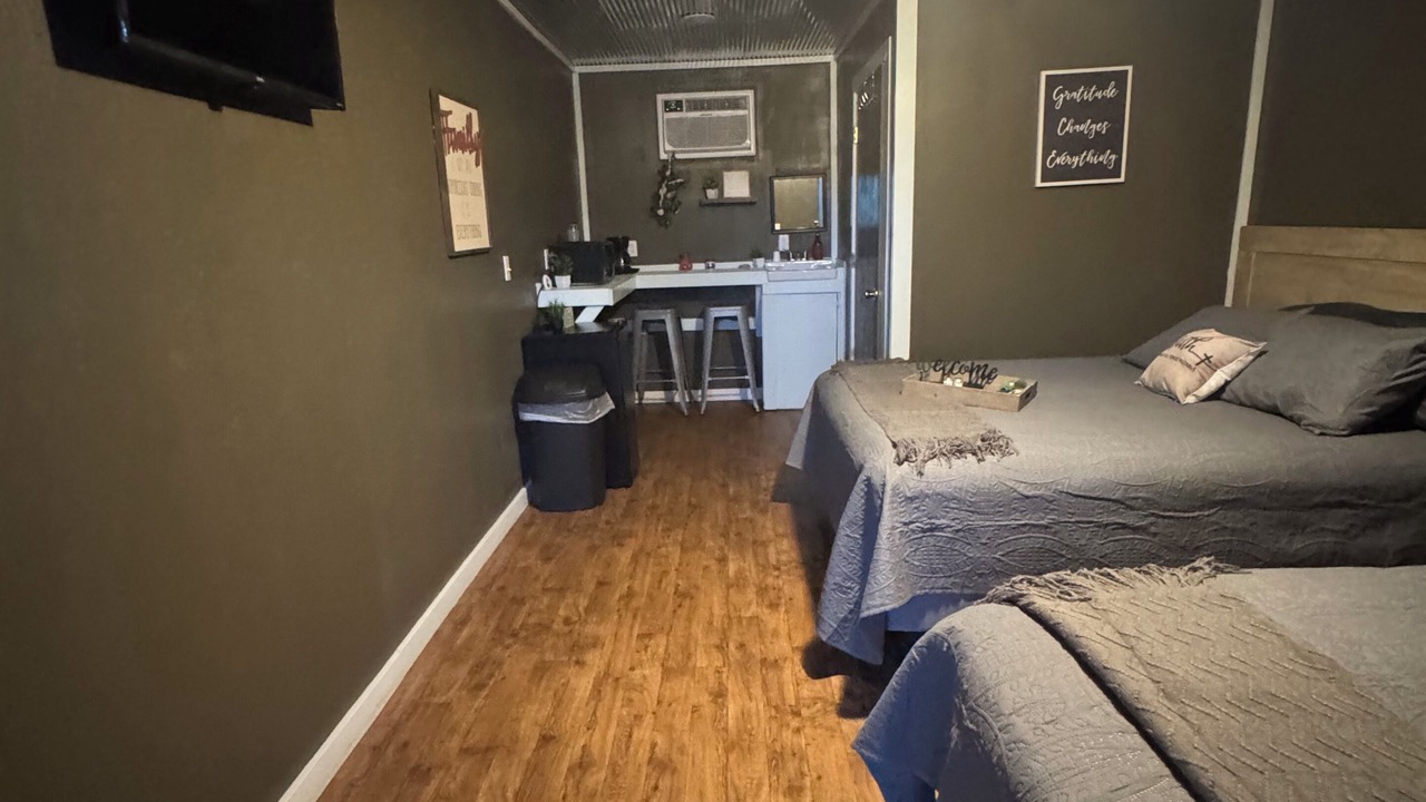 Photo of Bedroom in Eminence