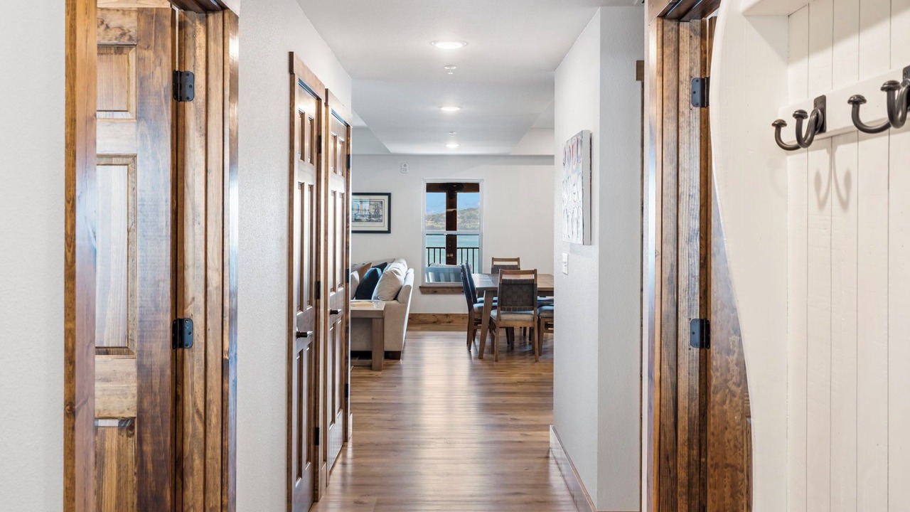 Photo of Livingroom in Hollister