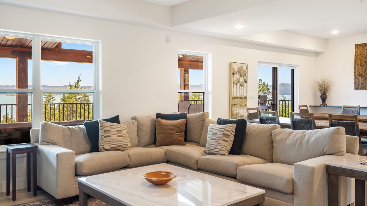 Photo of Livingroom in Hollister