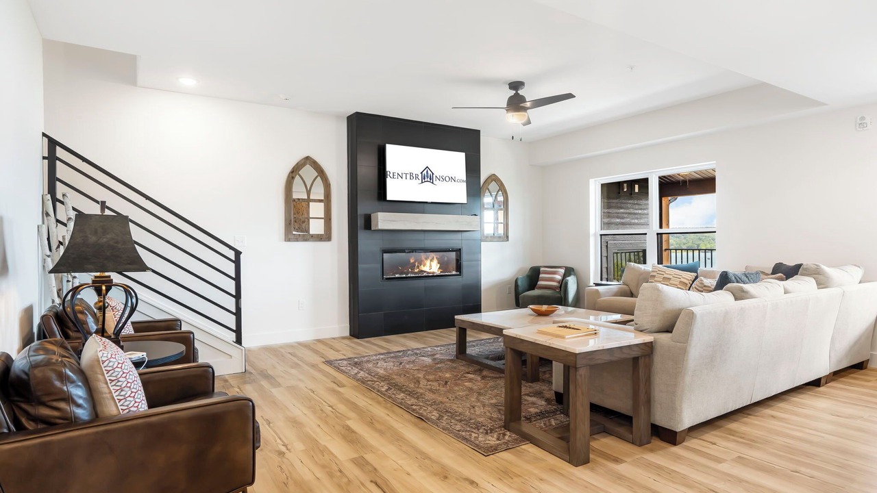 Photo of Livingroom in Hollister