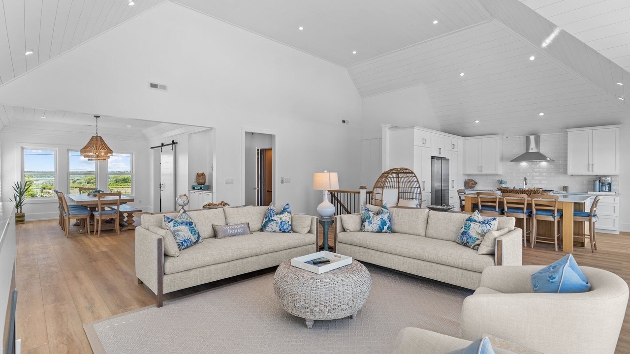Photo of Livingroom in North Topsail Beach