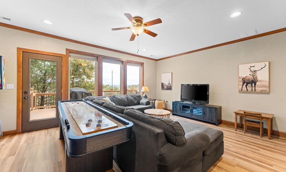 Photo of Bedroom in Hollister