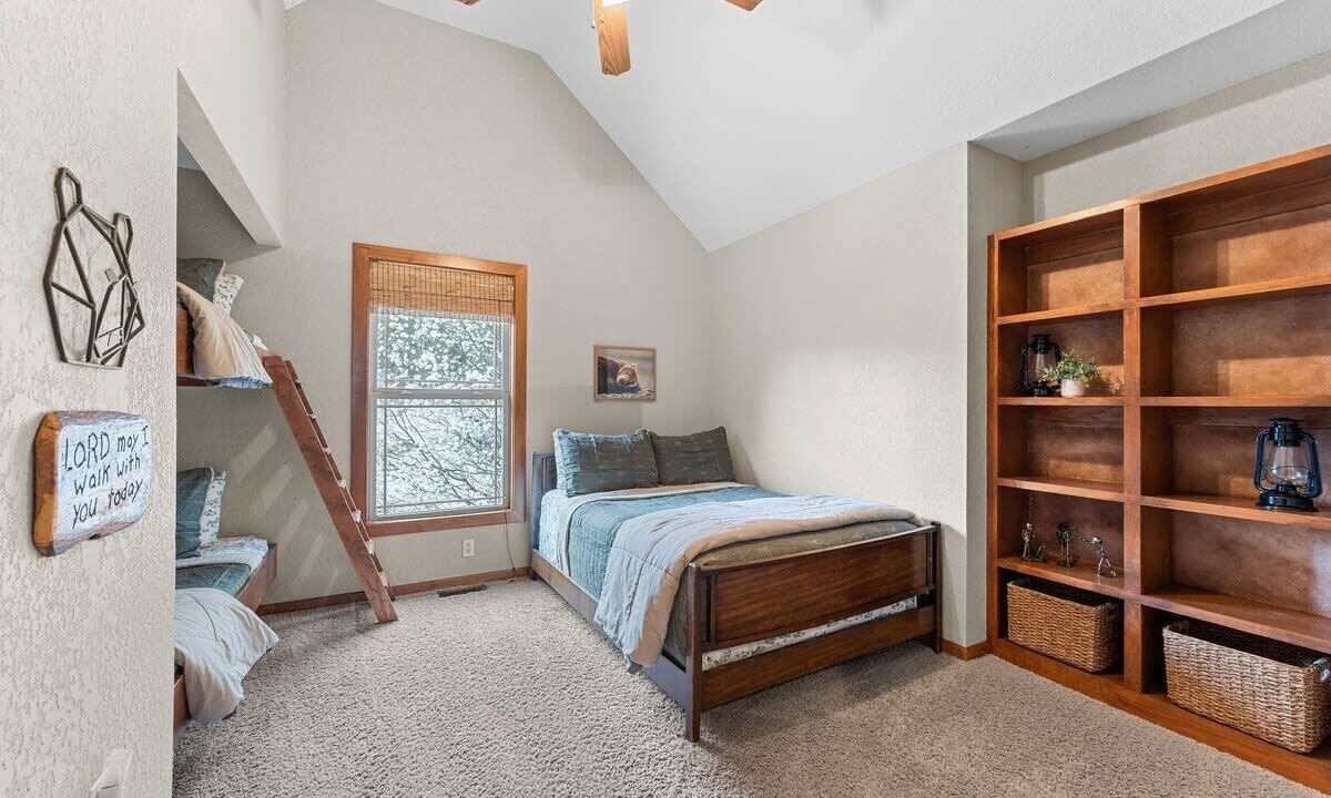 Photo of Bedroom in Hollister