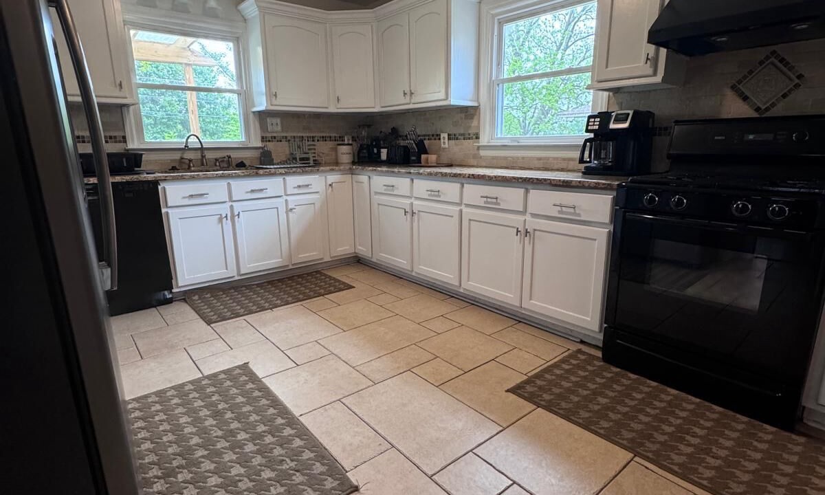 Photo of Kitchen in East Memphis