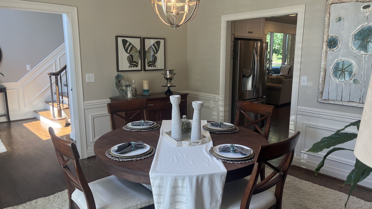 Photo of Bedroom in Lake Forest