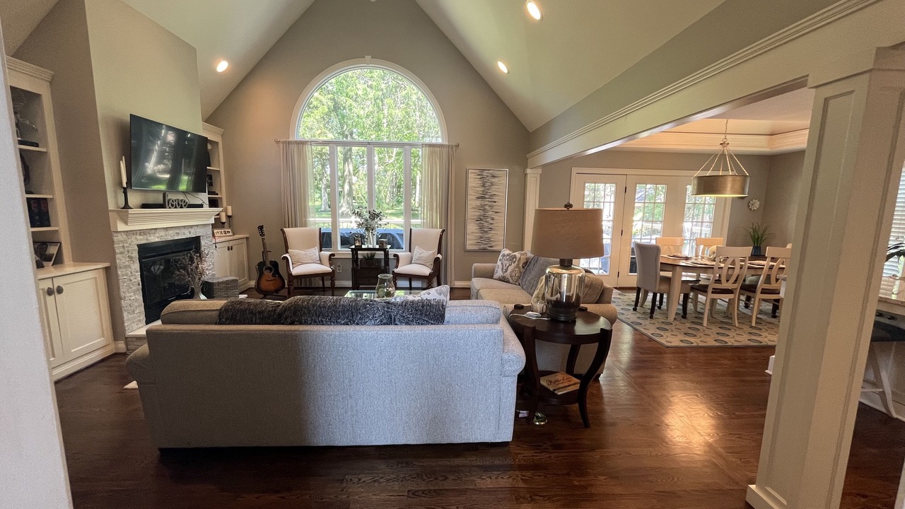 Photo of Bedroom in Lake Forest