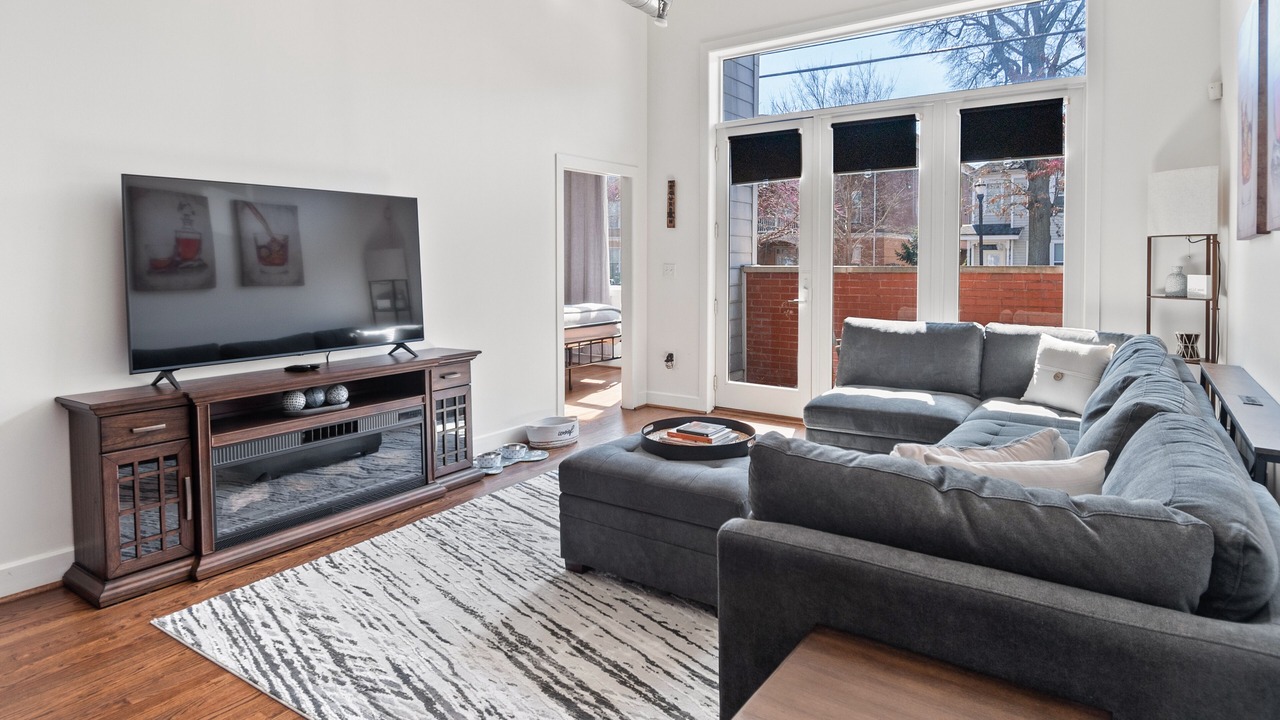 Photo of Livingroom in East Market District