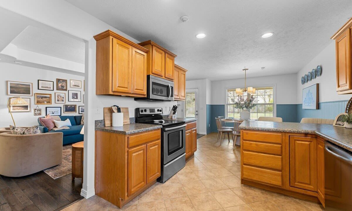 Photo of Bedroom in Branson Theater District