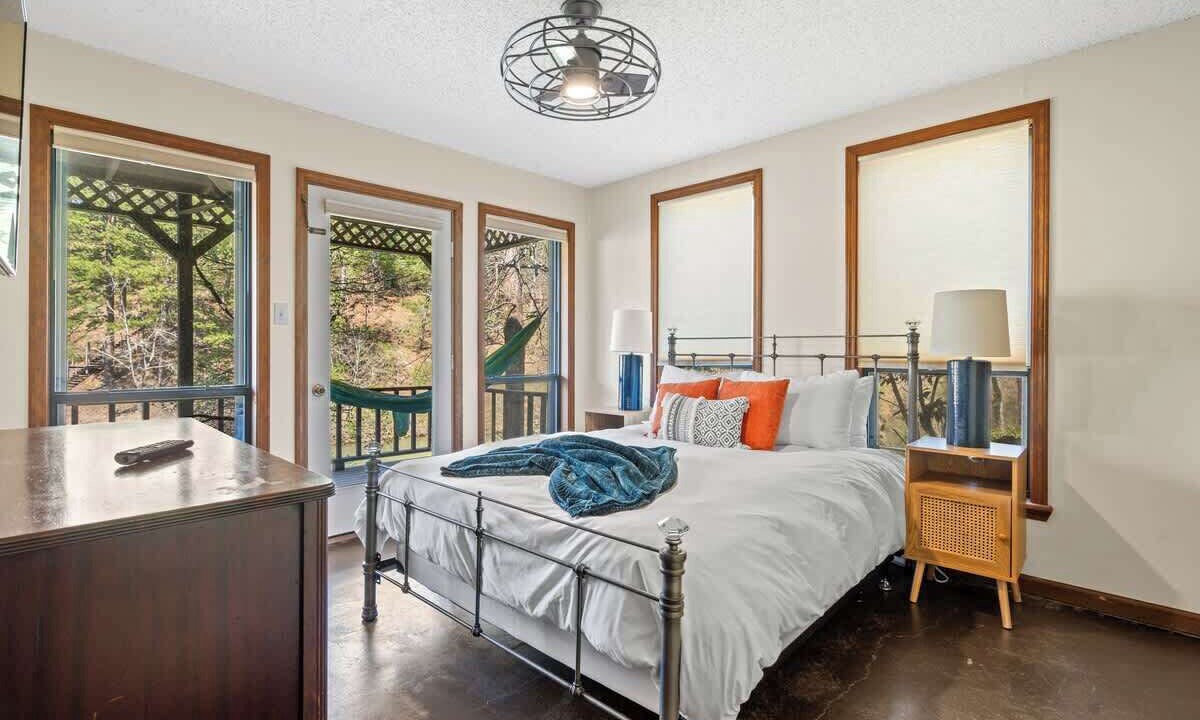 Photo of Bedroom in Jones Mills