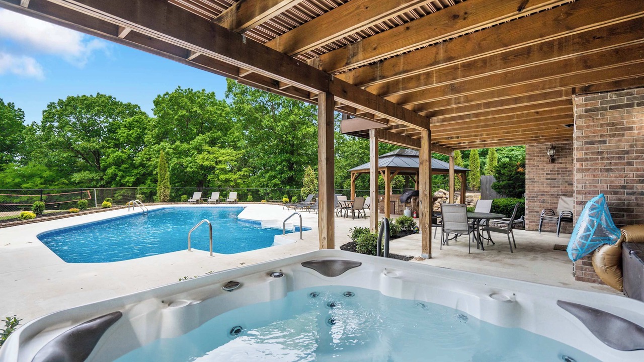 Photo of Outdoor in Branson West