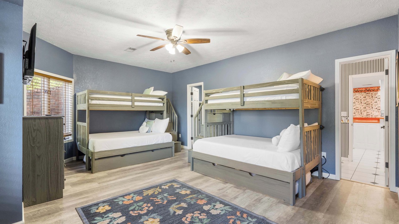 Photo of Bedroom in Branson West