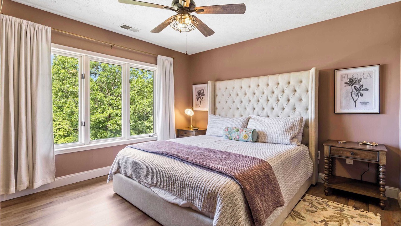 Photo of Bedroom in Branson West