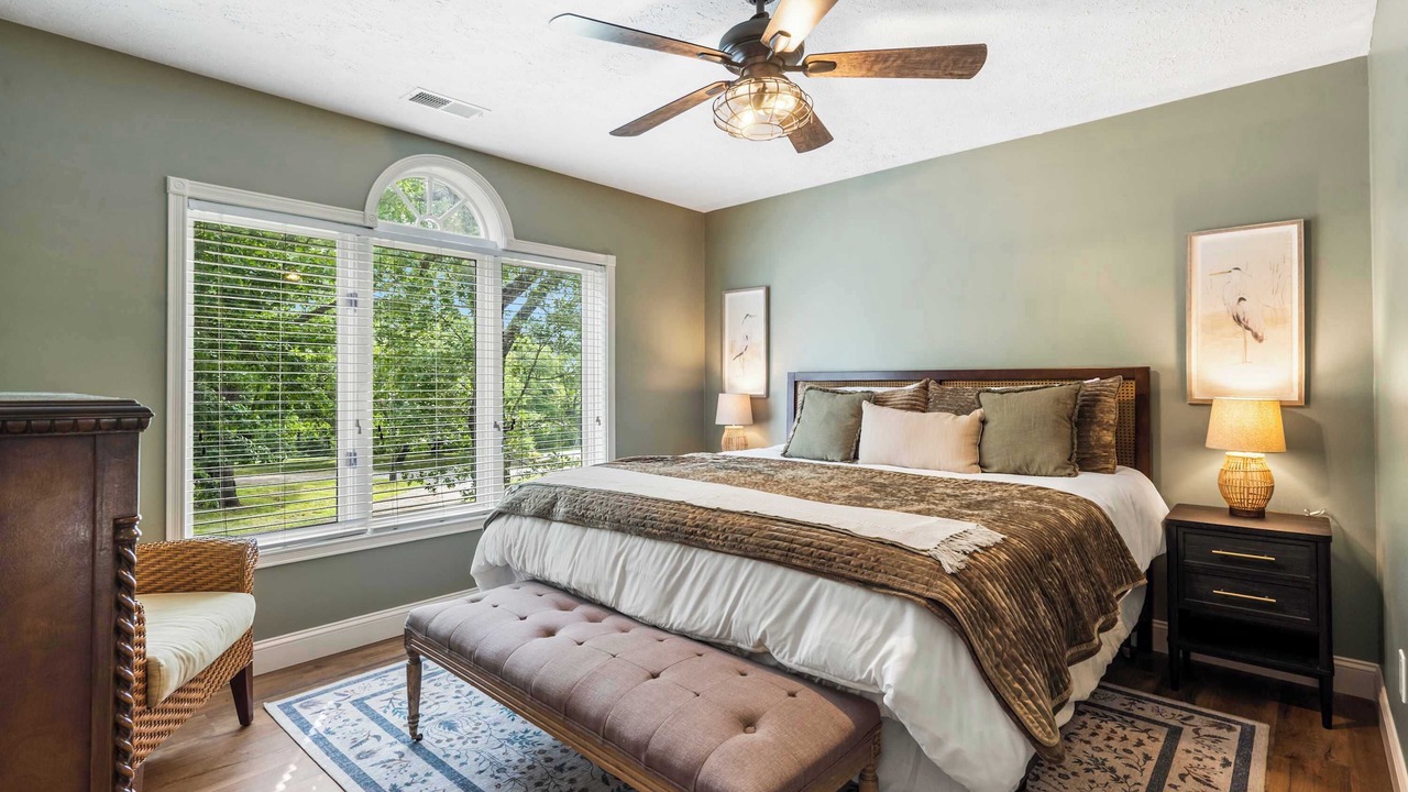Photo of Bedroom in Branson West