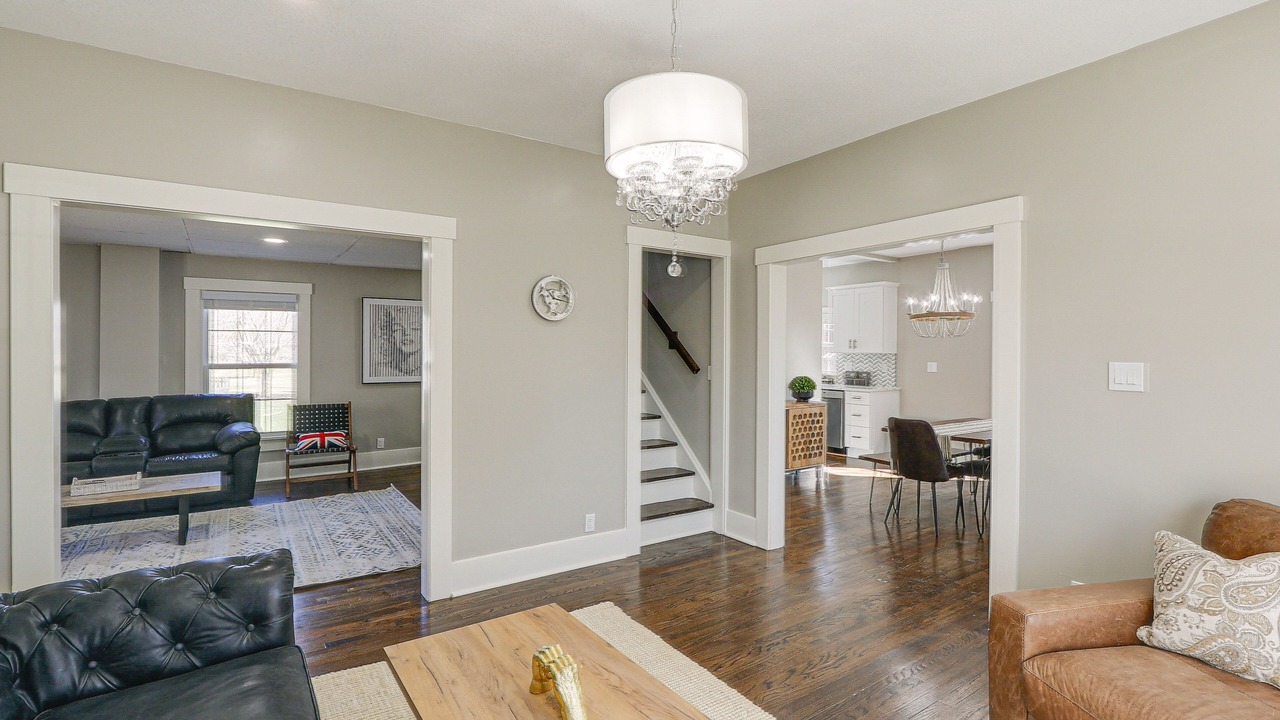 Photo of Livingroom in Newton