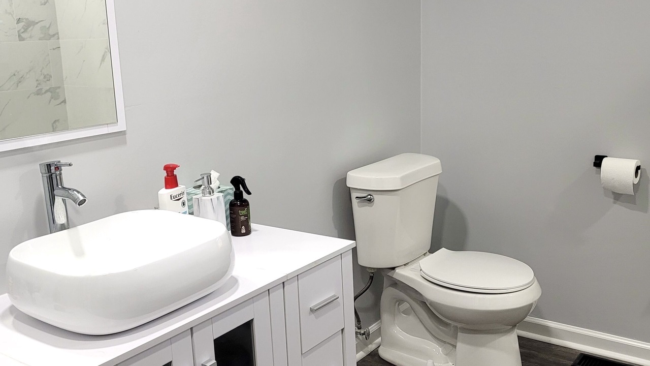 Photo of Bathroom in Lupton City