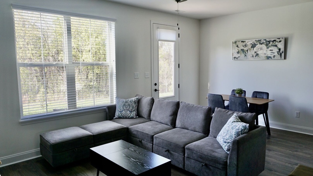 Photo of Livingroom in Maryville