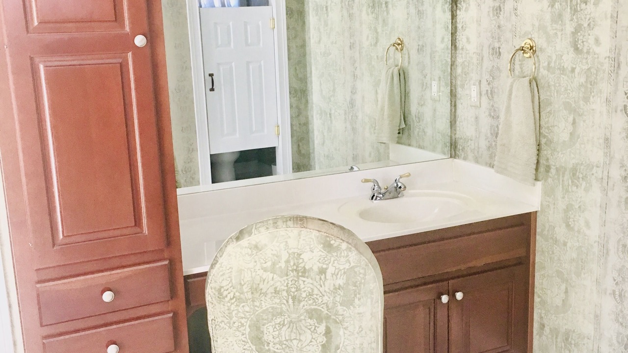 Photo of Bathroom in Buechel