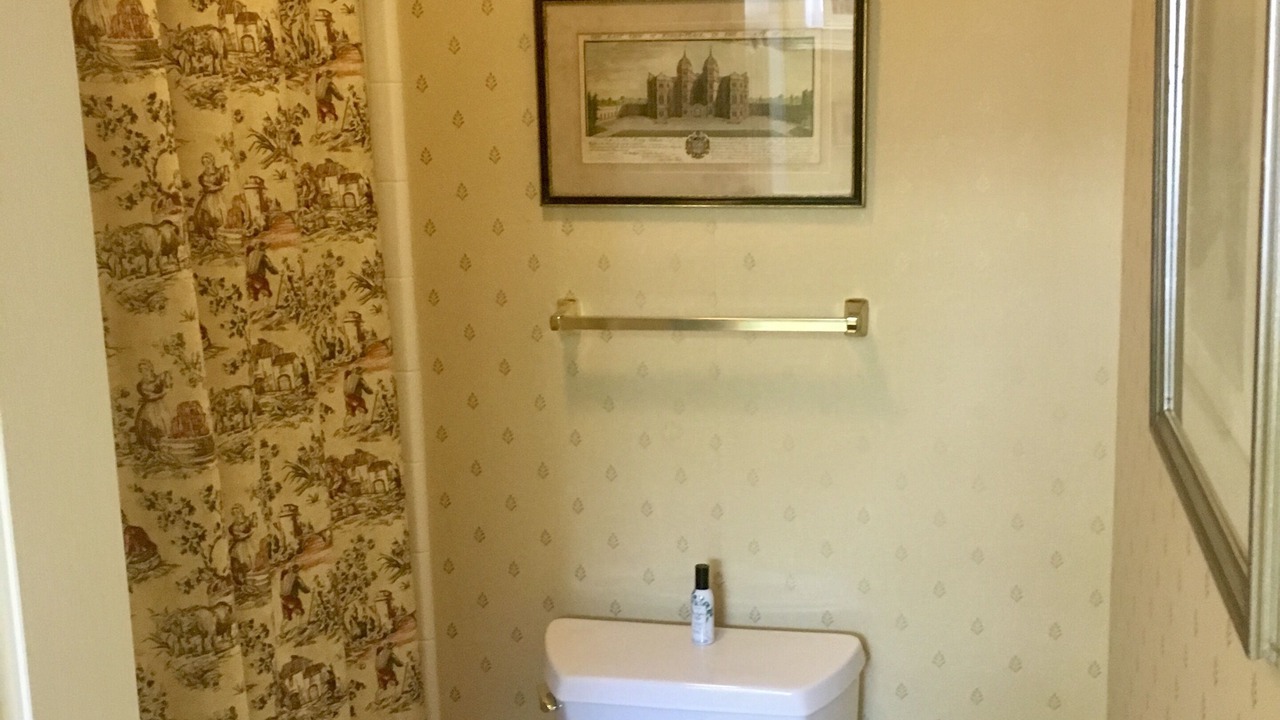 Photo of Bathroom in Buechel