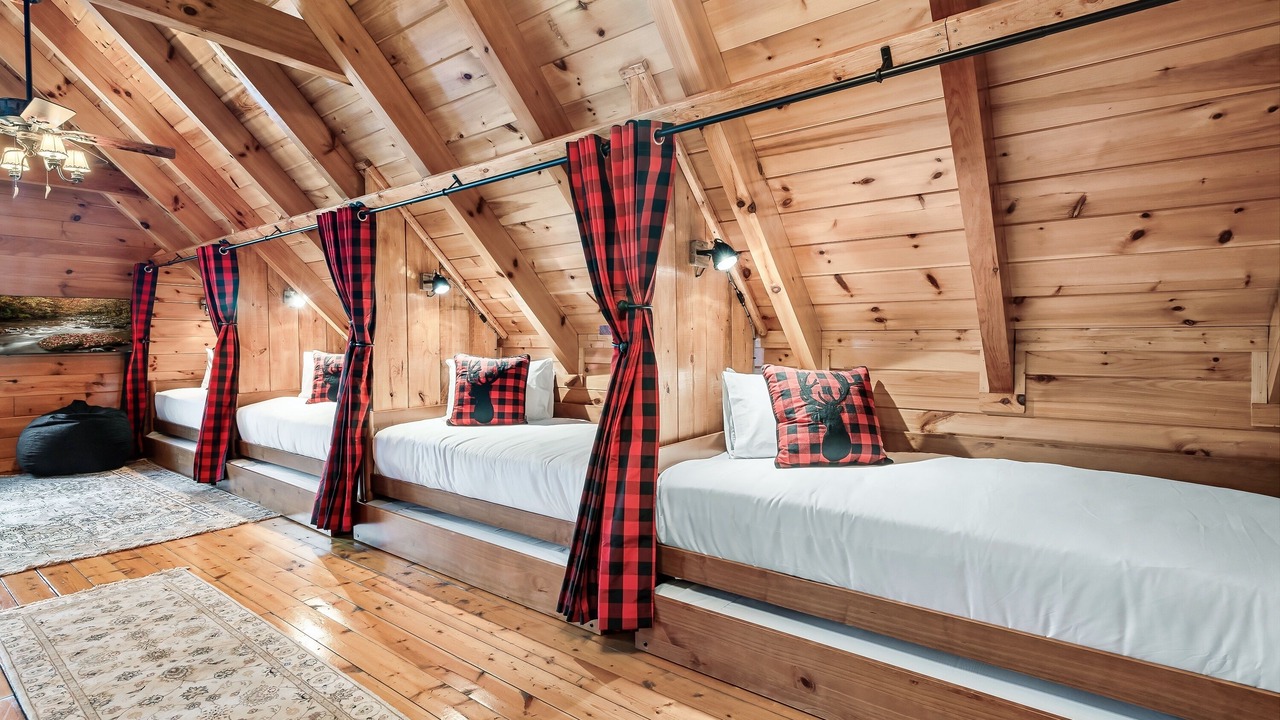 Photo of Bedroom in Smoky Mountains