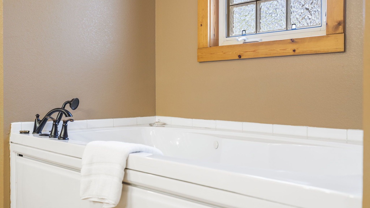 Photo of Bathroom in Ridgedale