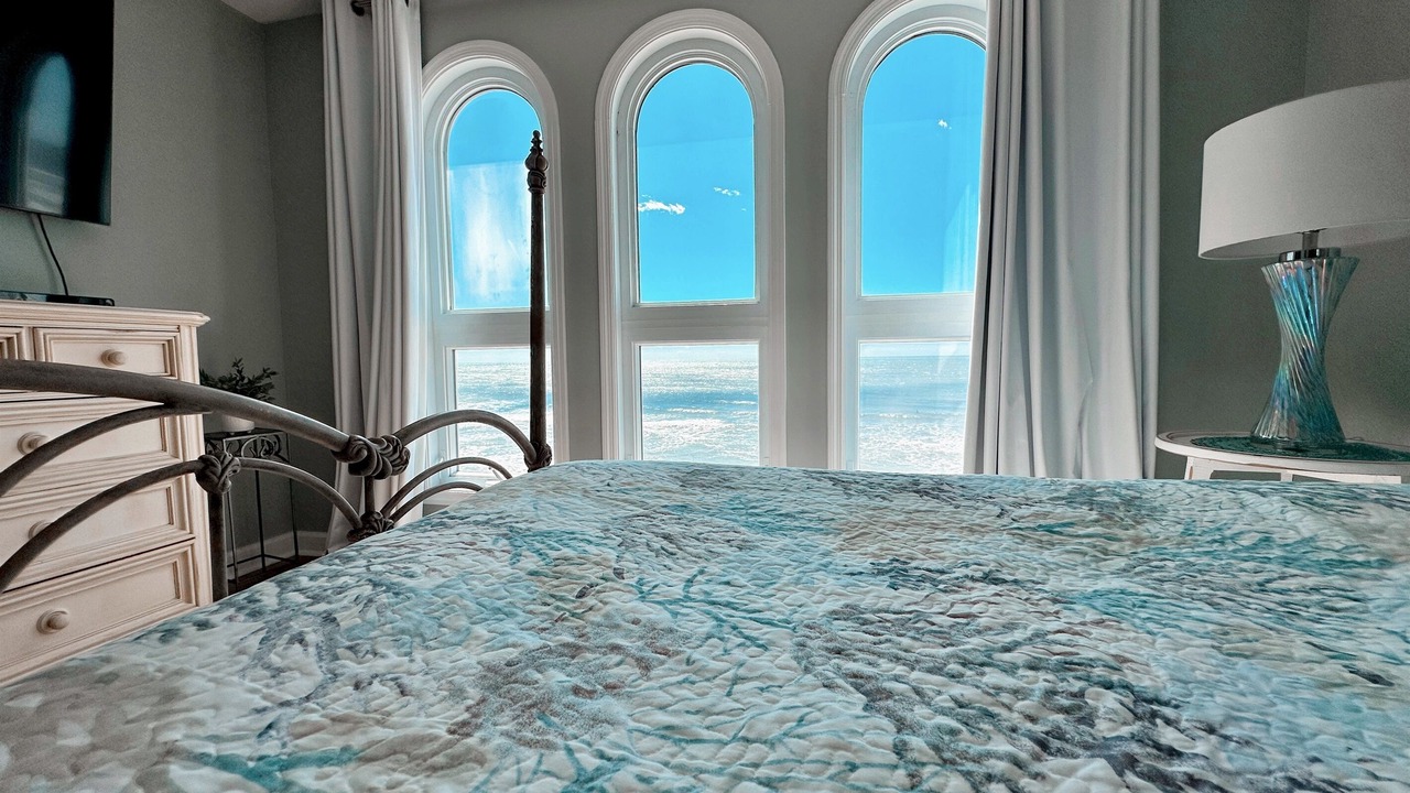 Photo of Bedroom in North Topsail Beach