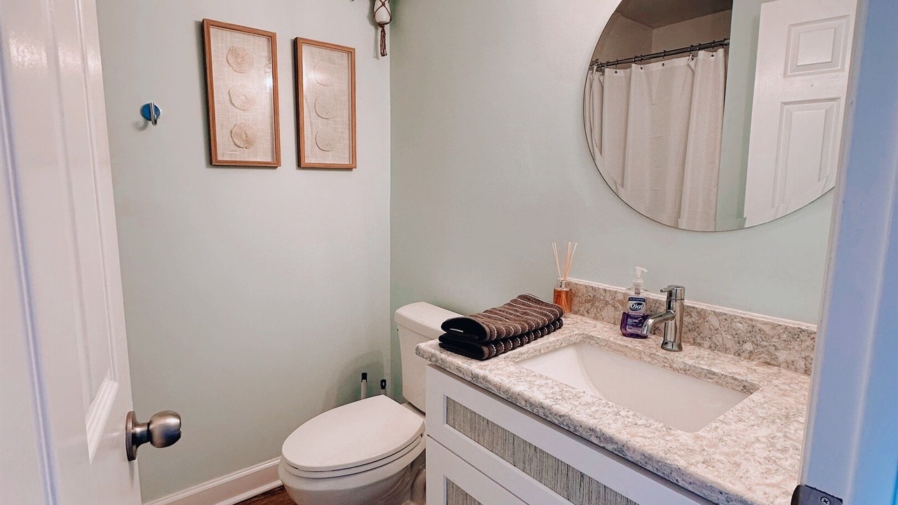 Photo of Bathroom in North Topsail Beach