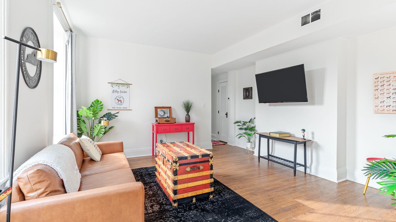 Photo of Livingroom in Old Louisville