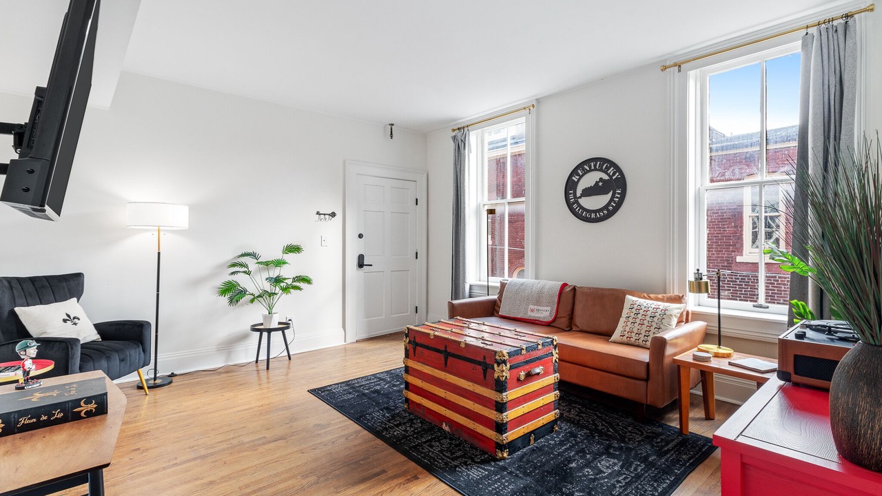 Photo of Livingroom in Old Louisville