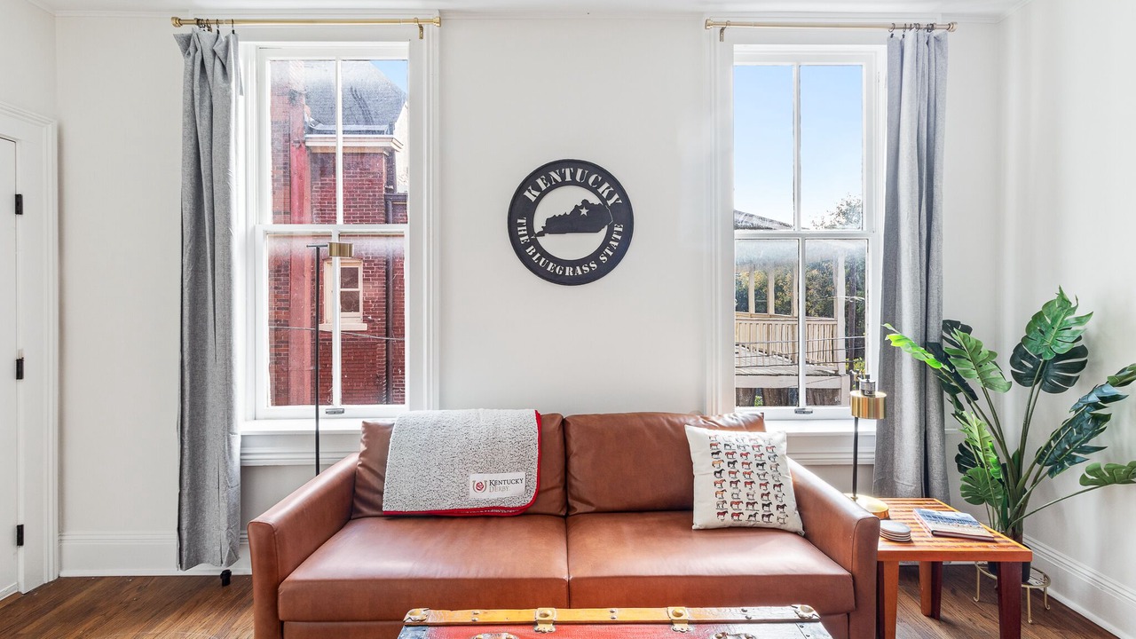 Photo of Livingroom in Old Louisville