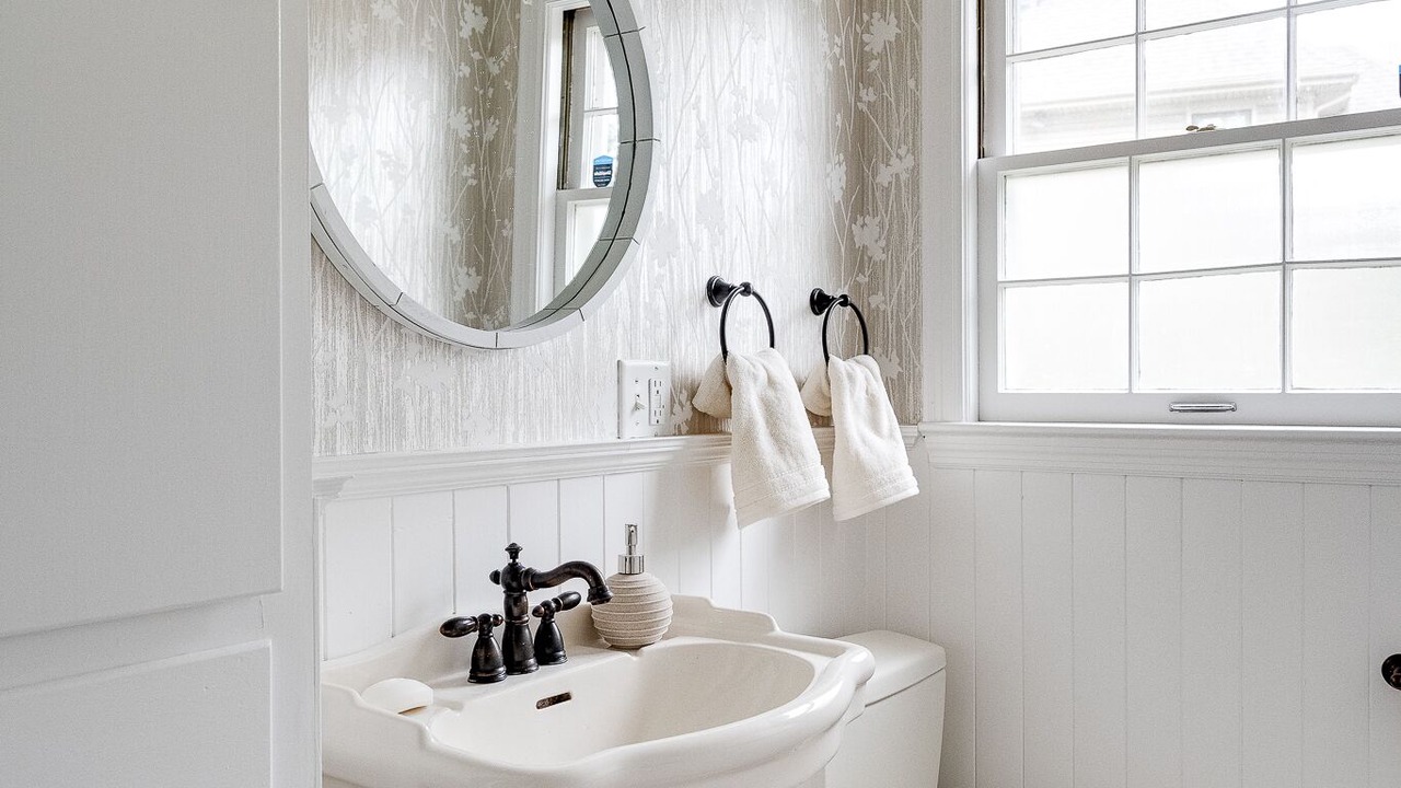 Photo of Bathroom in Buechel