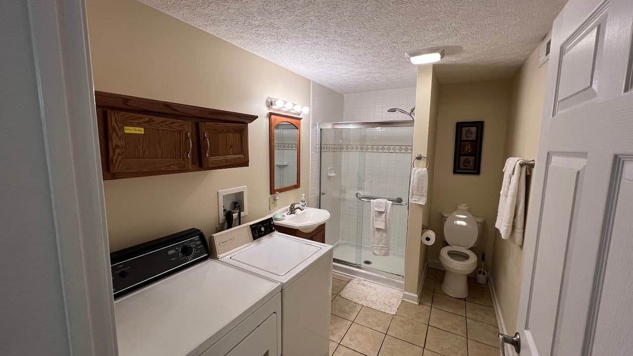 Photo of Bathroom in Bluff City