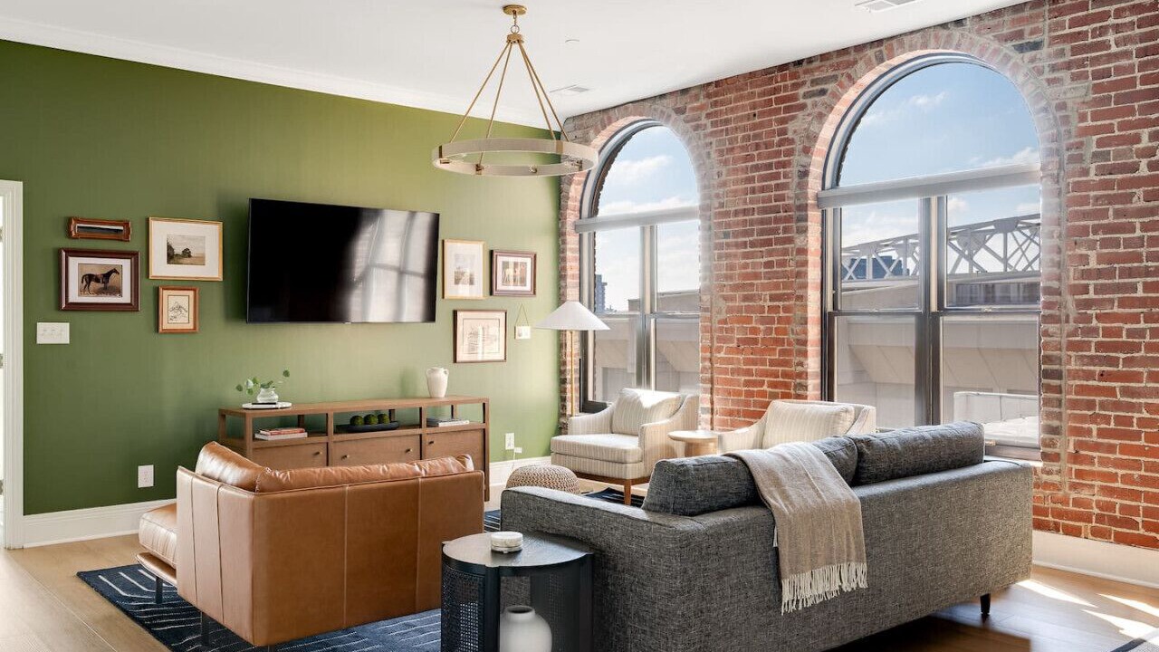 Photo of Livingroom in Downtown Louisville