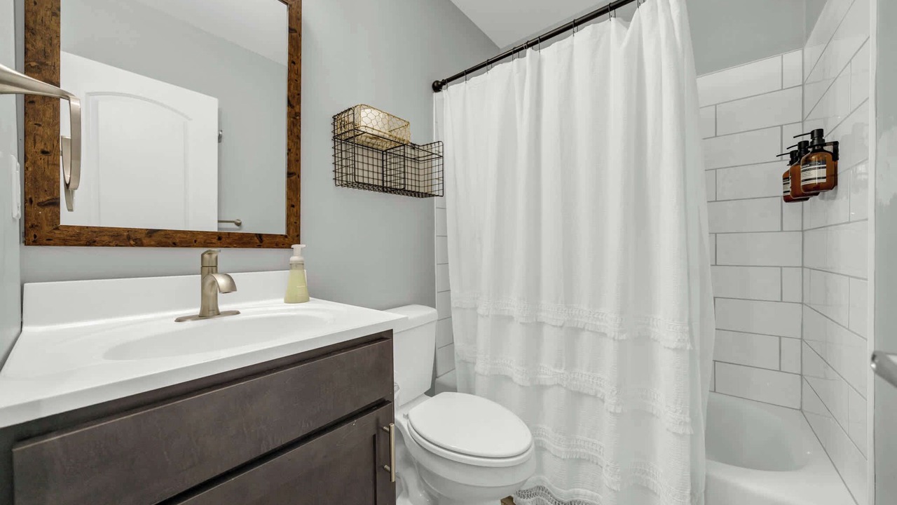Photo of Bathroom in Shelby Park