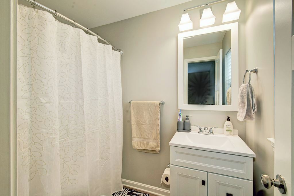 Photo of Bathroom in West Buechel