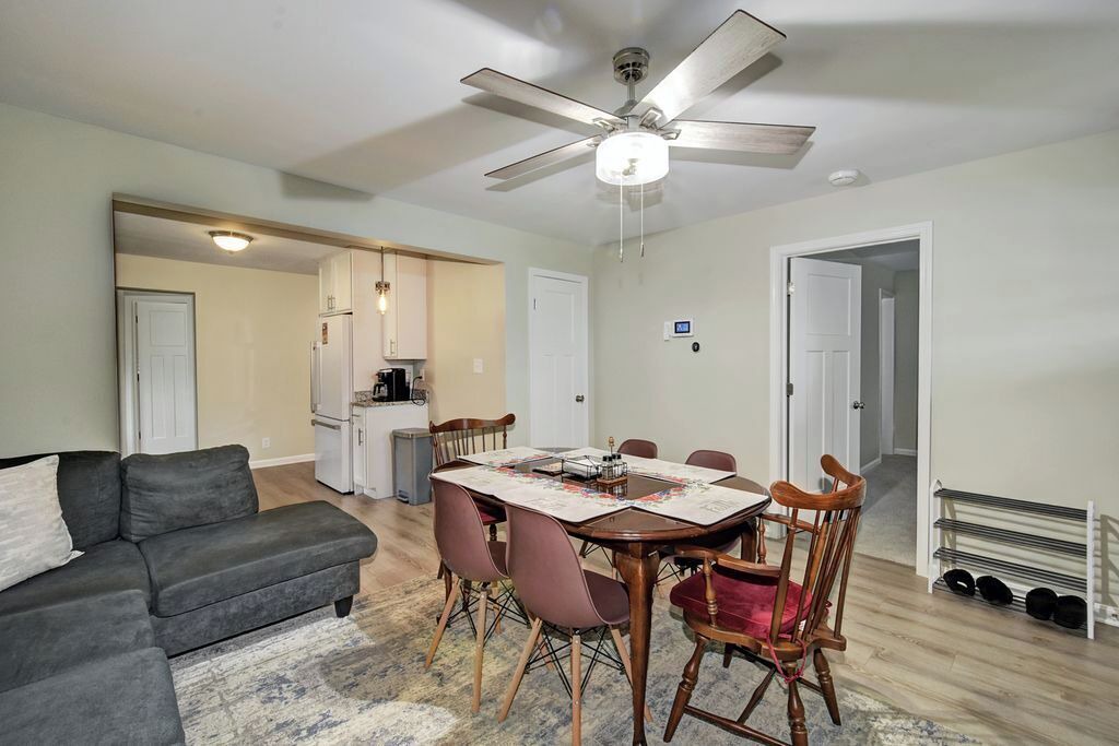 Photo of Livingroom in West Buechel