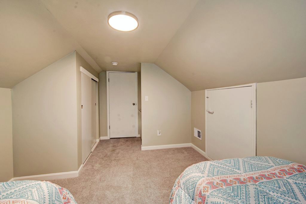 Photo of Bedroom in West Buechel