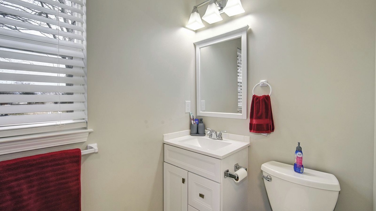 Photo of Bathroom in West Buechel