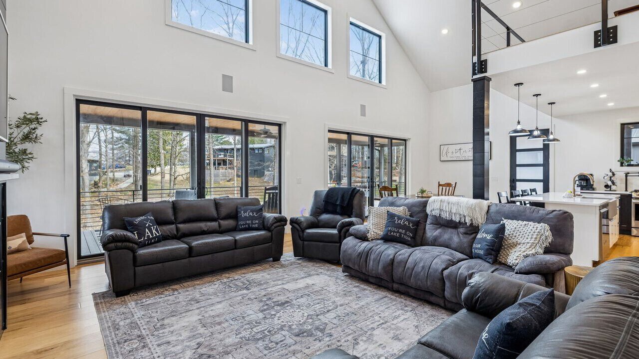 Photo of Livingroom in Winchester
