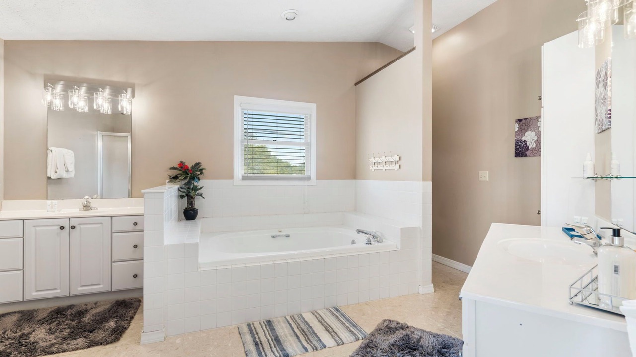 Photo of Bathroom in Branson