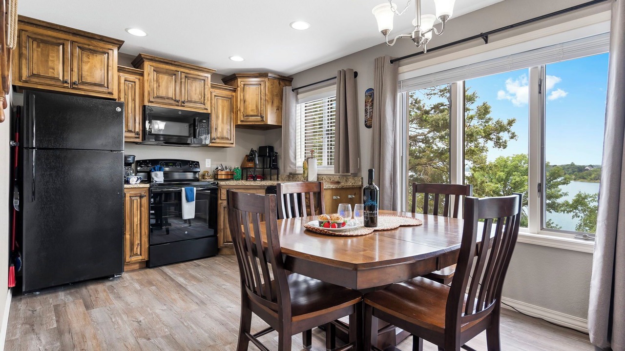 Photo of Kitchen in Kimberling City