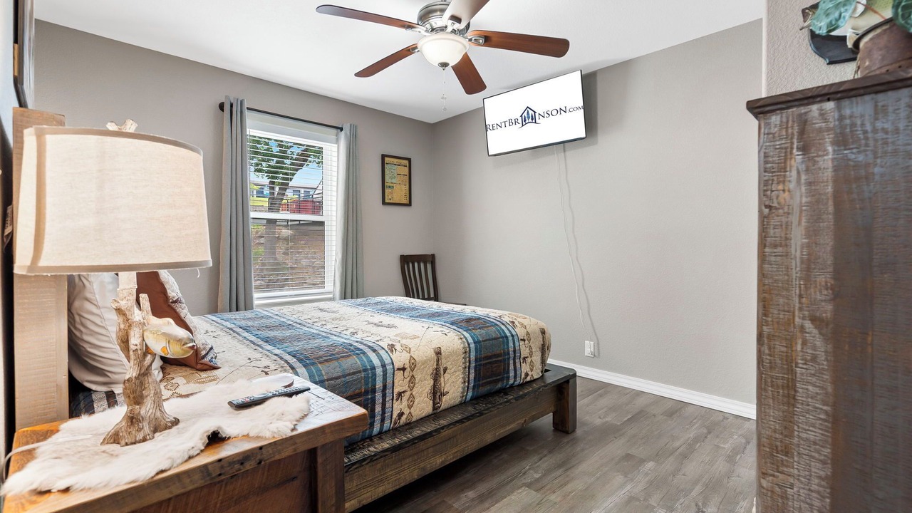 Photo of Bedroom in Kimberling City