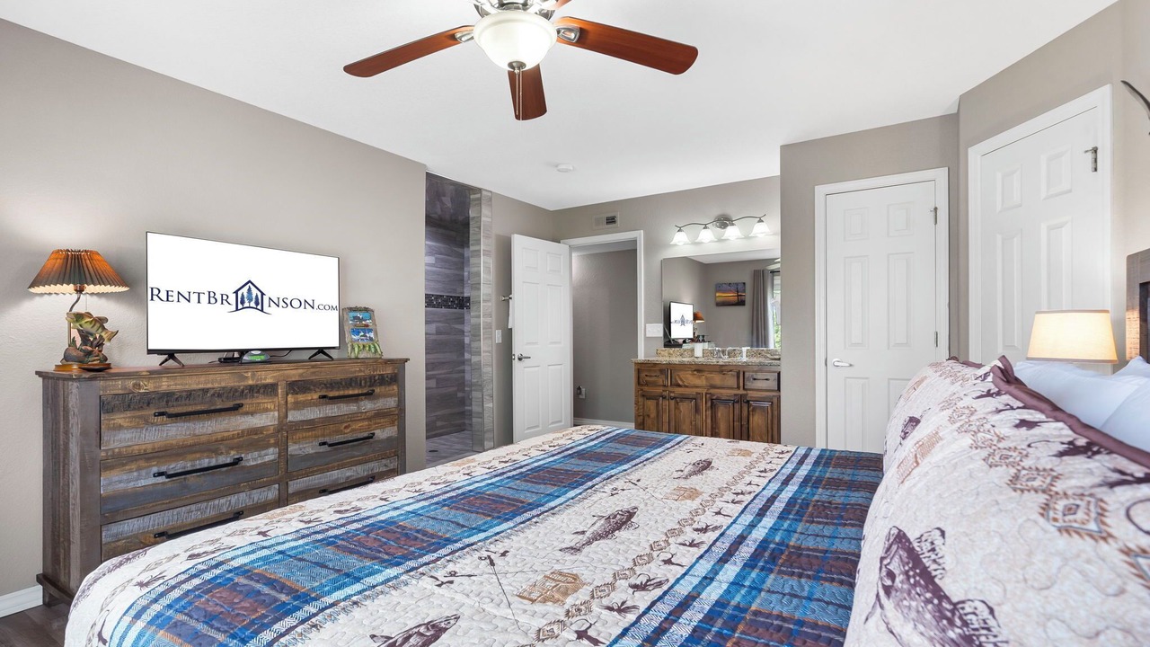 Photo of Bedroom in Kimberling City