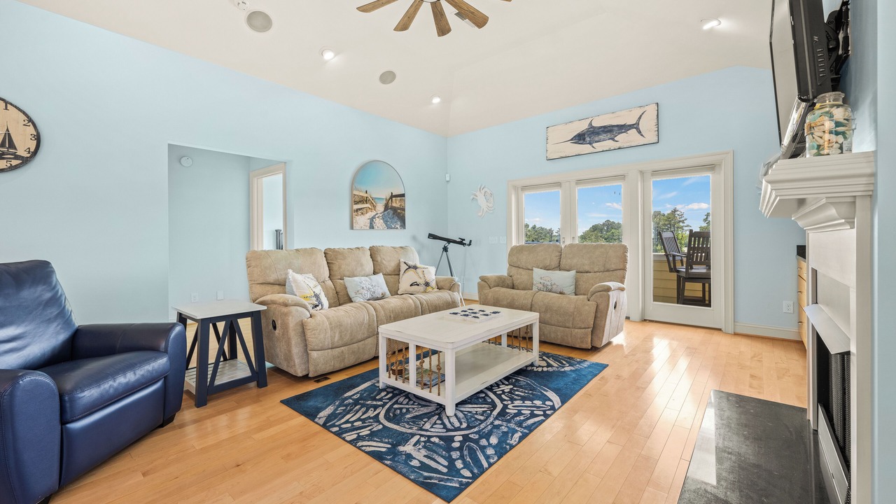 Photo of Livingroom in Manteo