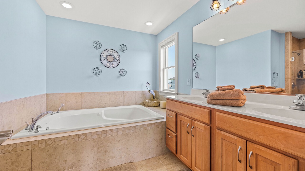 Photo of Bathroom in Manteo