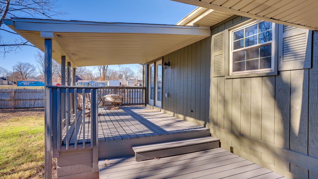 Photo of Patio Balcony in Utica