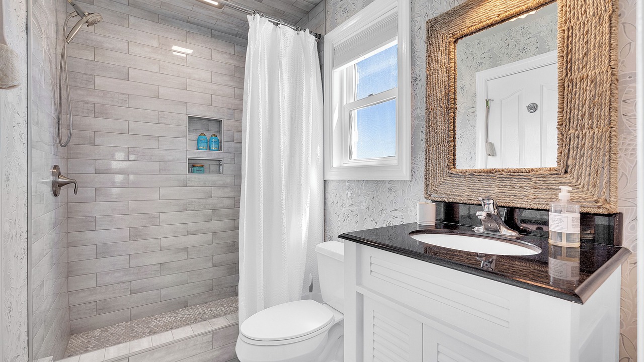 Photo of Bathroom in North Topsail Beach