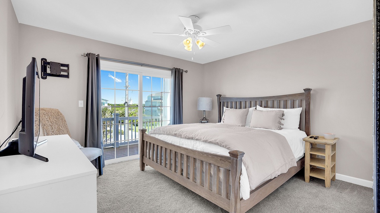 Photo of Bedroom in North Topsail Beach