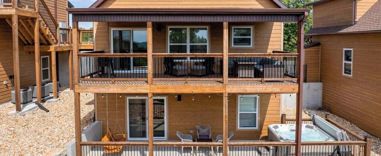 Photo of Patio Balcony in Kimberling City