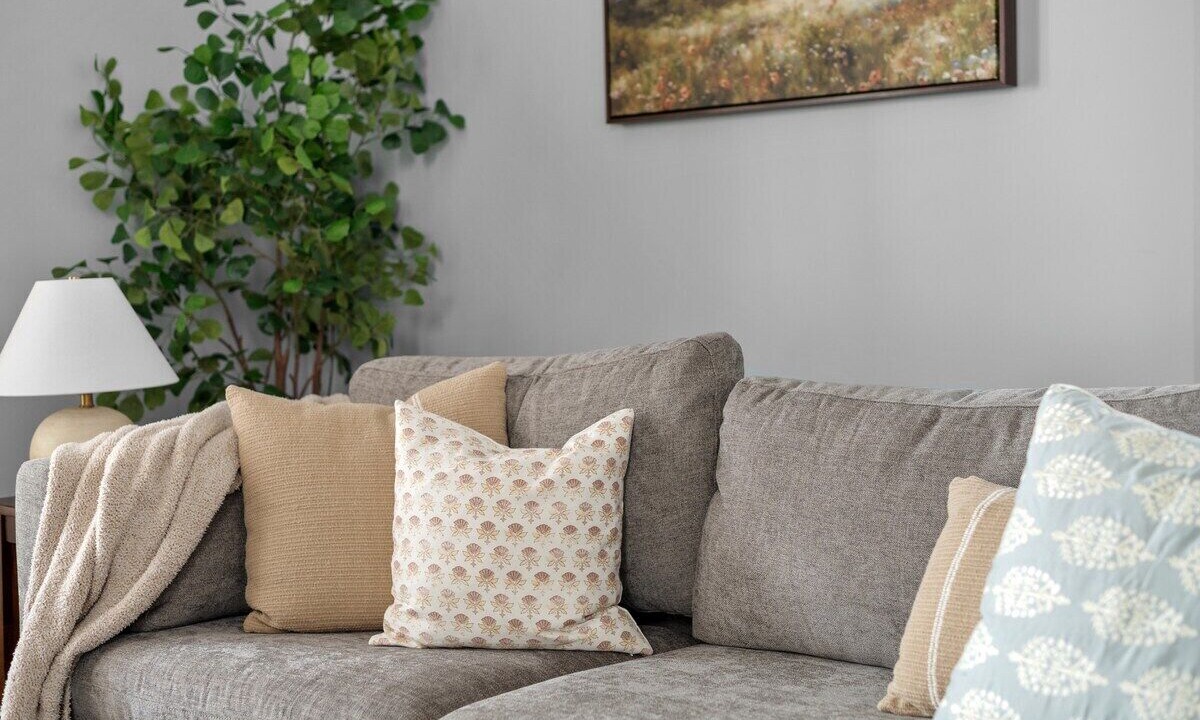 Photo of Livingroom in New Albany